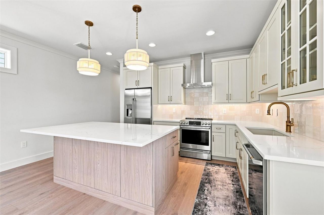 19101 Gulf Boulevard, Indian Shores, FL 33785 Photo
