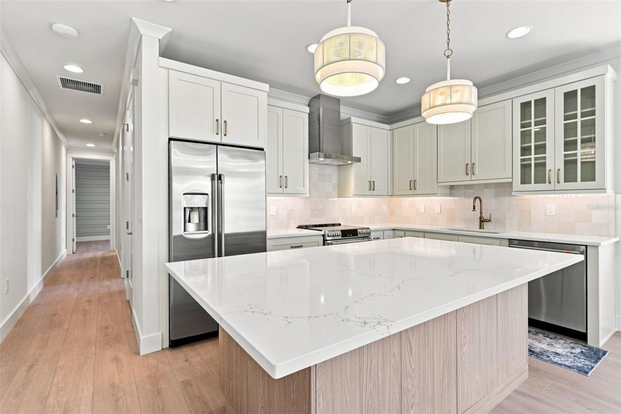 19101 Gulf Boulevard, Indian Shores, FL 33785 Photo