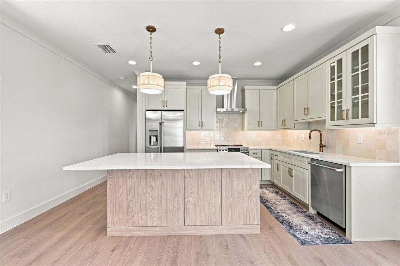 19101 Gulf Boulevard, Indian Shores, FL 33785 Photo