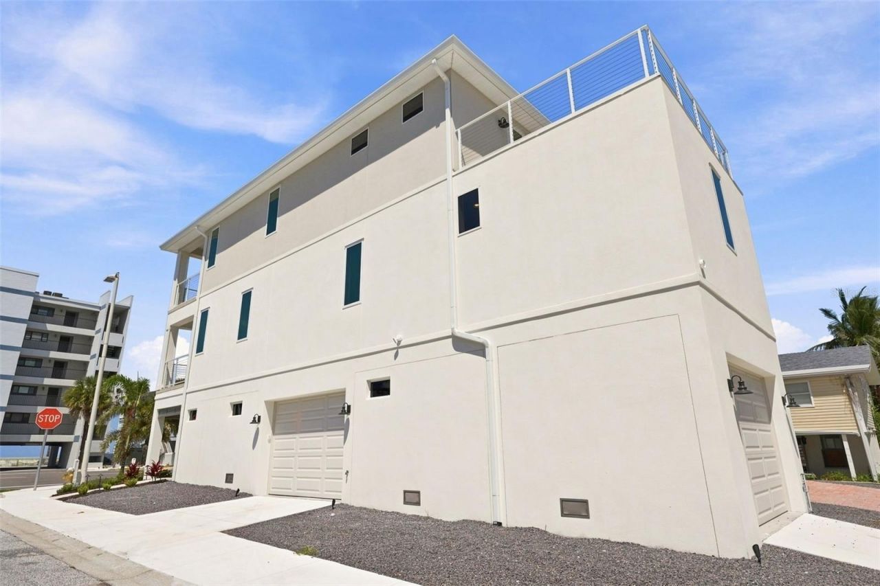 19101 Gulf Boulevard, Indian Shores, FL 33785 Photo