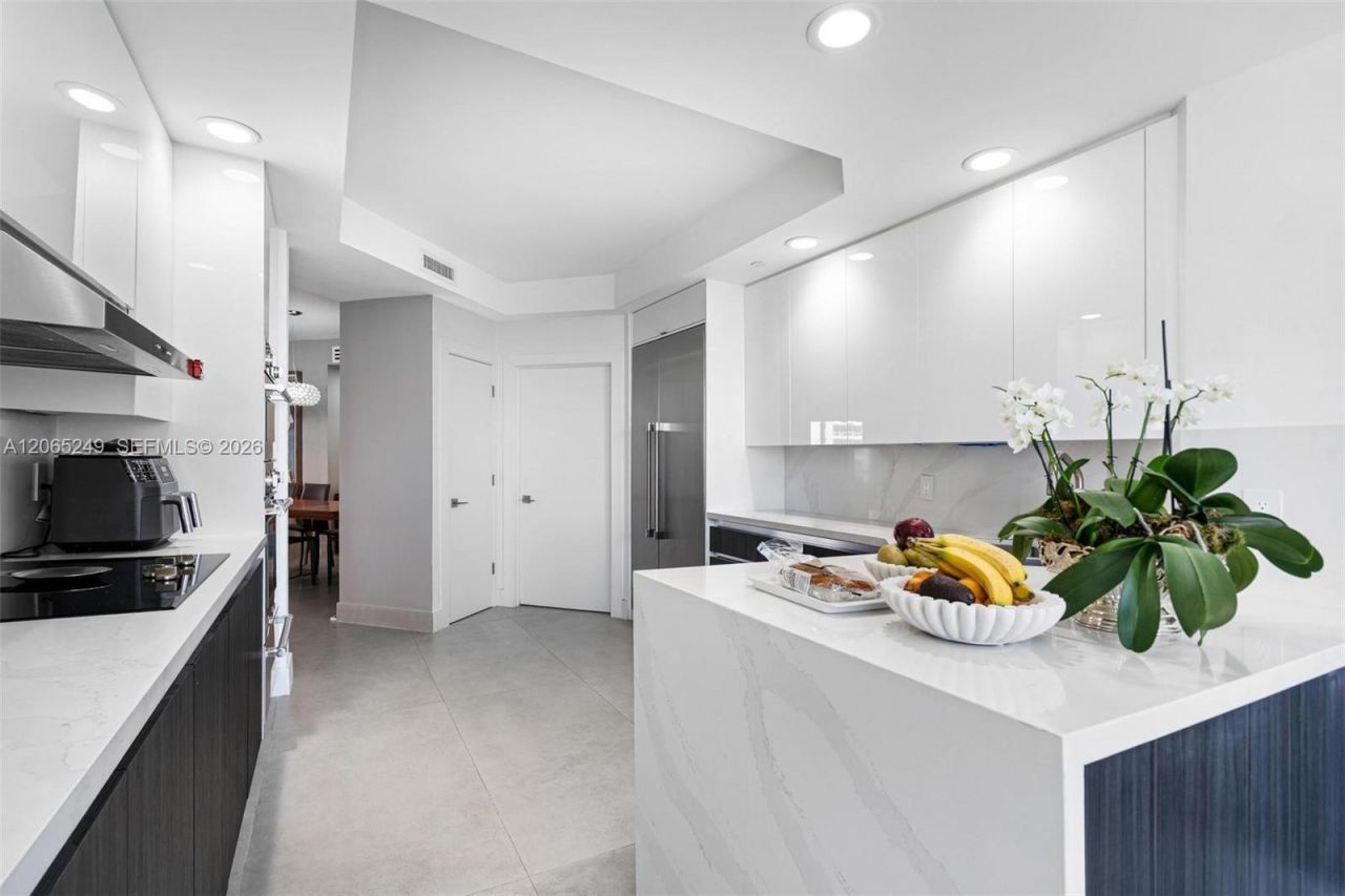 21050 Point Pl, Unit 1006, Aventura, FL 33180 Photo