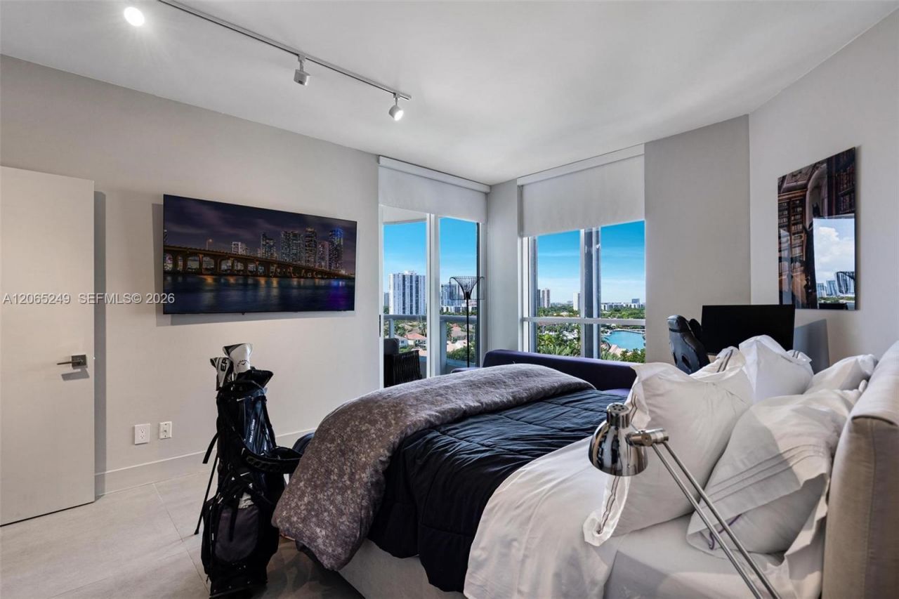 21050 Point Pl, Unit 1006, Aventura, FL 33180 Photo
