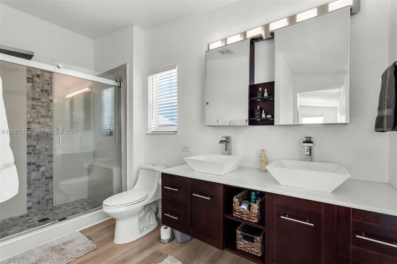 21 Mockingbird Rd , Key Largo, FL 33037 Photo