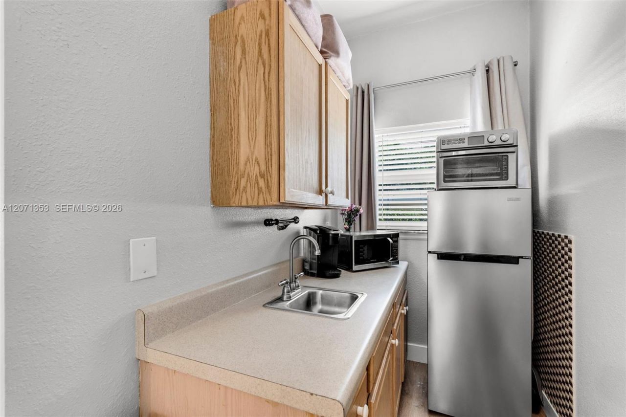 21 Mockingbird Rd , Key Largo, FL 33037 Photo