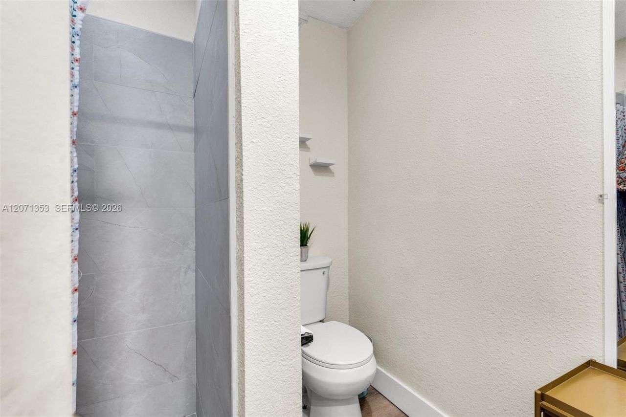 21 Mockingbird Rd , Key Largo, FL 33037 Photo