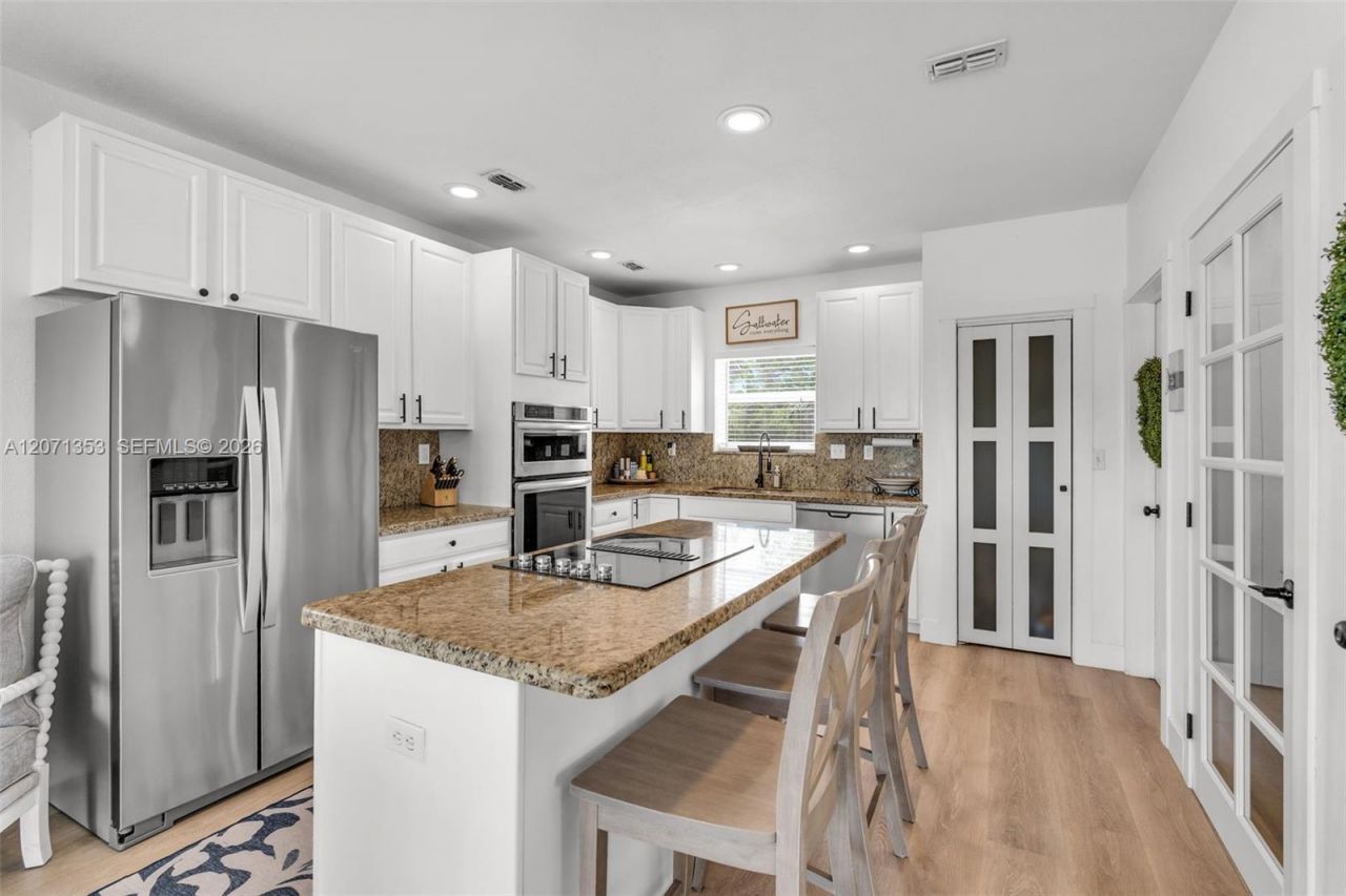 21 Mockingbird Rd , Key Largo, FL 33037 Photo