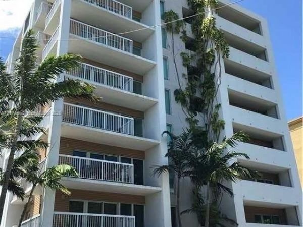2740 SW 28th Ter , Unit 206, Miami, FL 33133