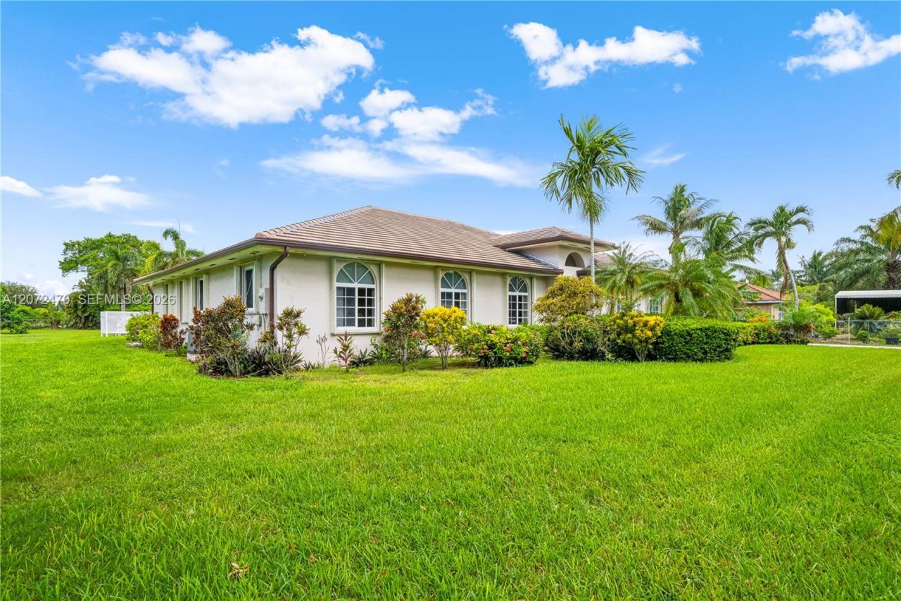 15720 SW 252nd St, Homestead, FL 33031 Photo