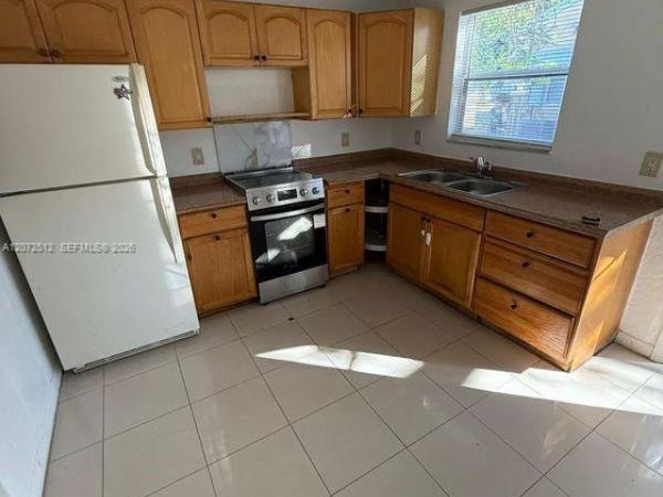 1943 Arthur St , Unit 3, Hollywood, FL 33020
