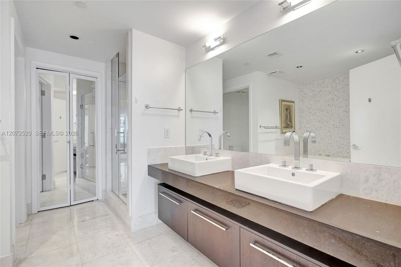 17121 Collins Ave, Unit 3206, Sunny Isles Beach, FL 33160 Photo