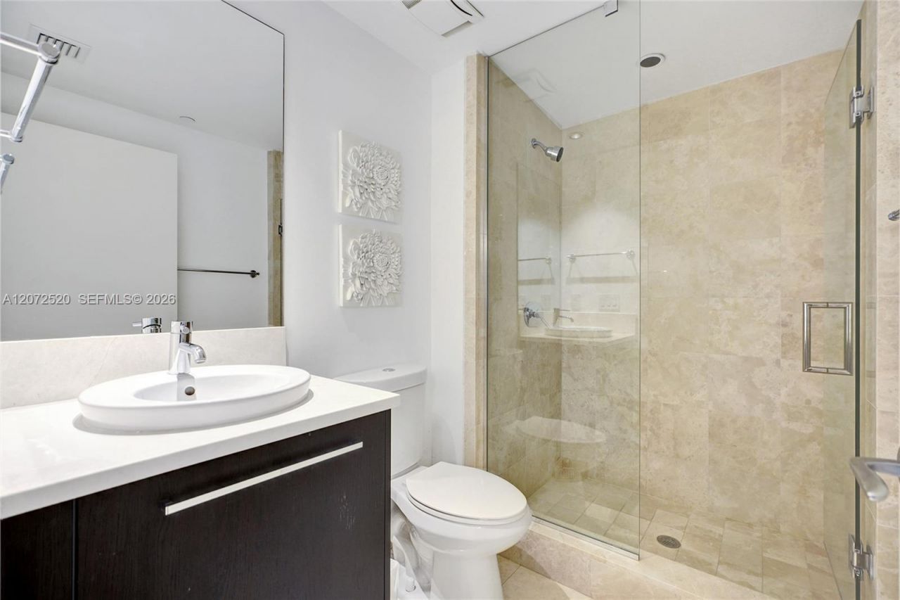 17121 Collins Ave, Unit 3206, Sunny Isles Beach, FL 33160 Photo