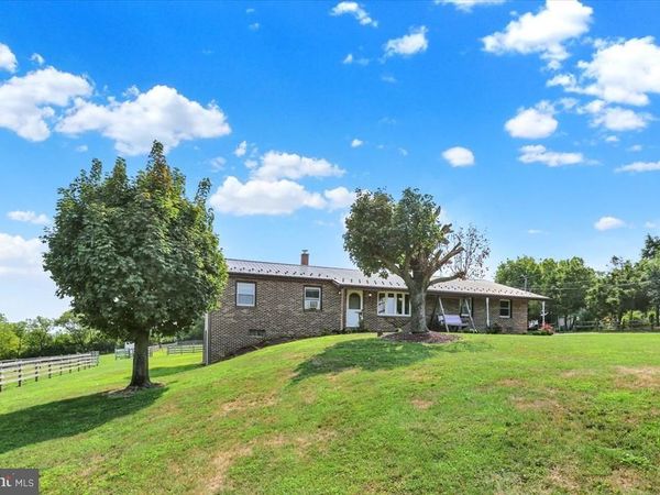 958 N END ROAD , MOHRSVILLE, PA 19541
