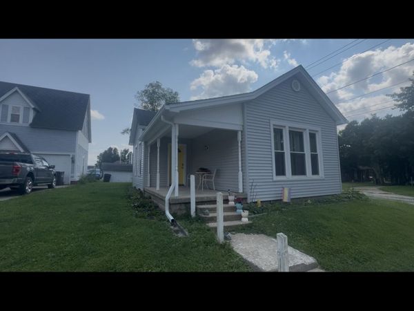 113 W Taylor, Ladoga, IN 47954