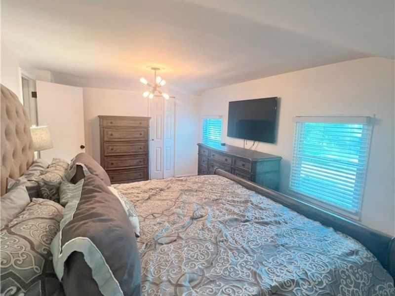 19106 Lanbury Avenue, Warrensville Heights, OH 44122 Photo 16