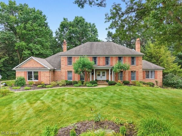 1600 Muirfield Avenue NW, Canton, OH 44708