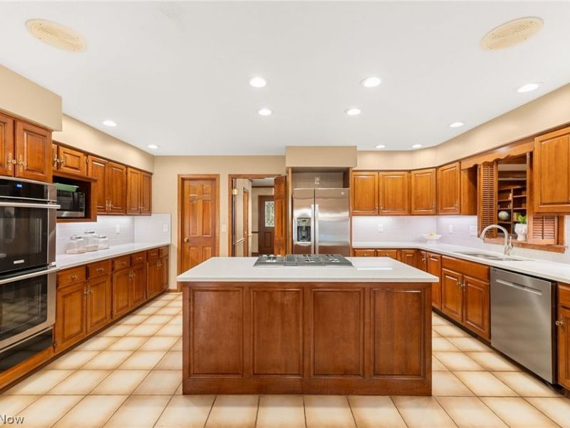 1600 Muirfield Avenue NW, Canton, OH 44708 Photo 13