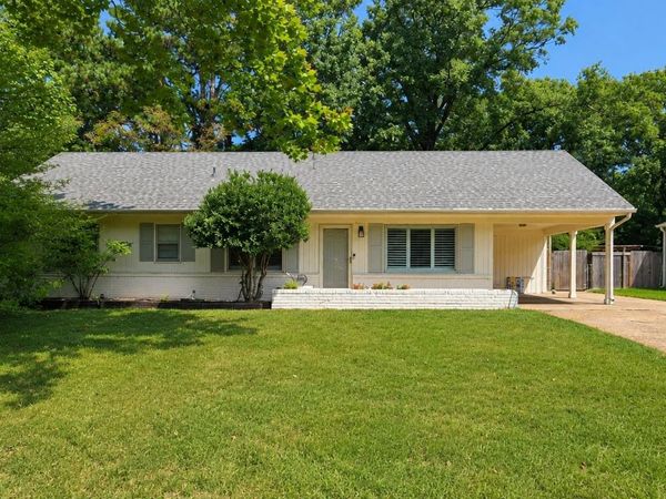 296 N WHITE STATION RD, Memphis, TN 38117