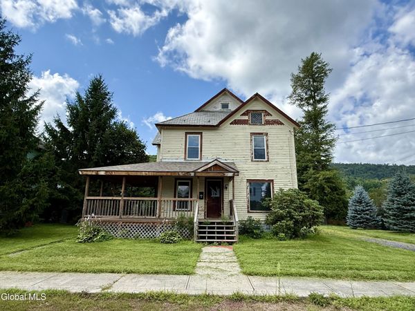 11 Madison Street, Granville, NY 12832