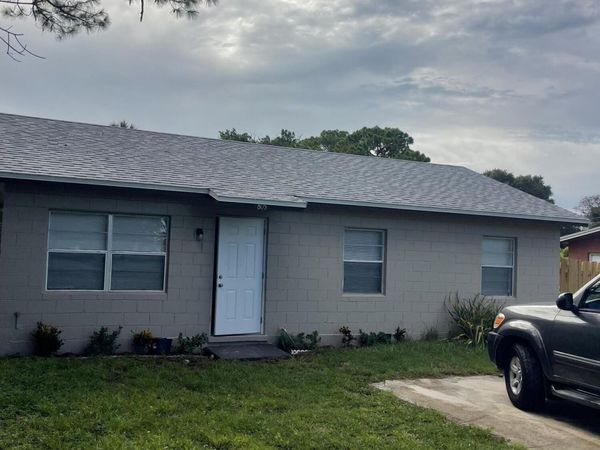 805 N 27TH Street, Fort Pierce, FL 34947