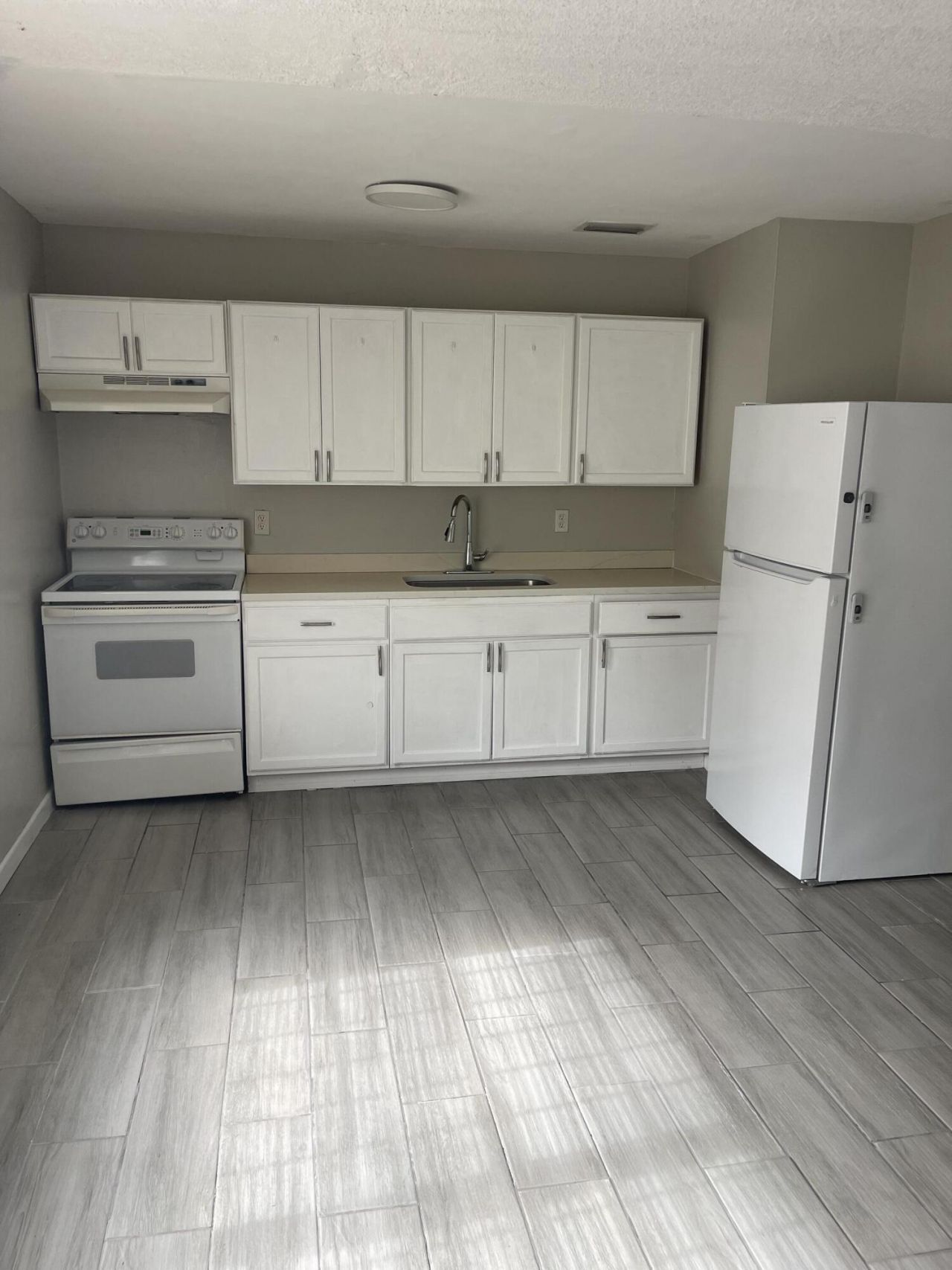 805 N 27th Street, Fort Pierce, FL 34947 Photo