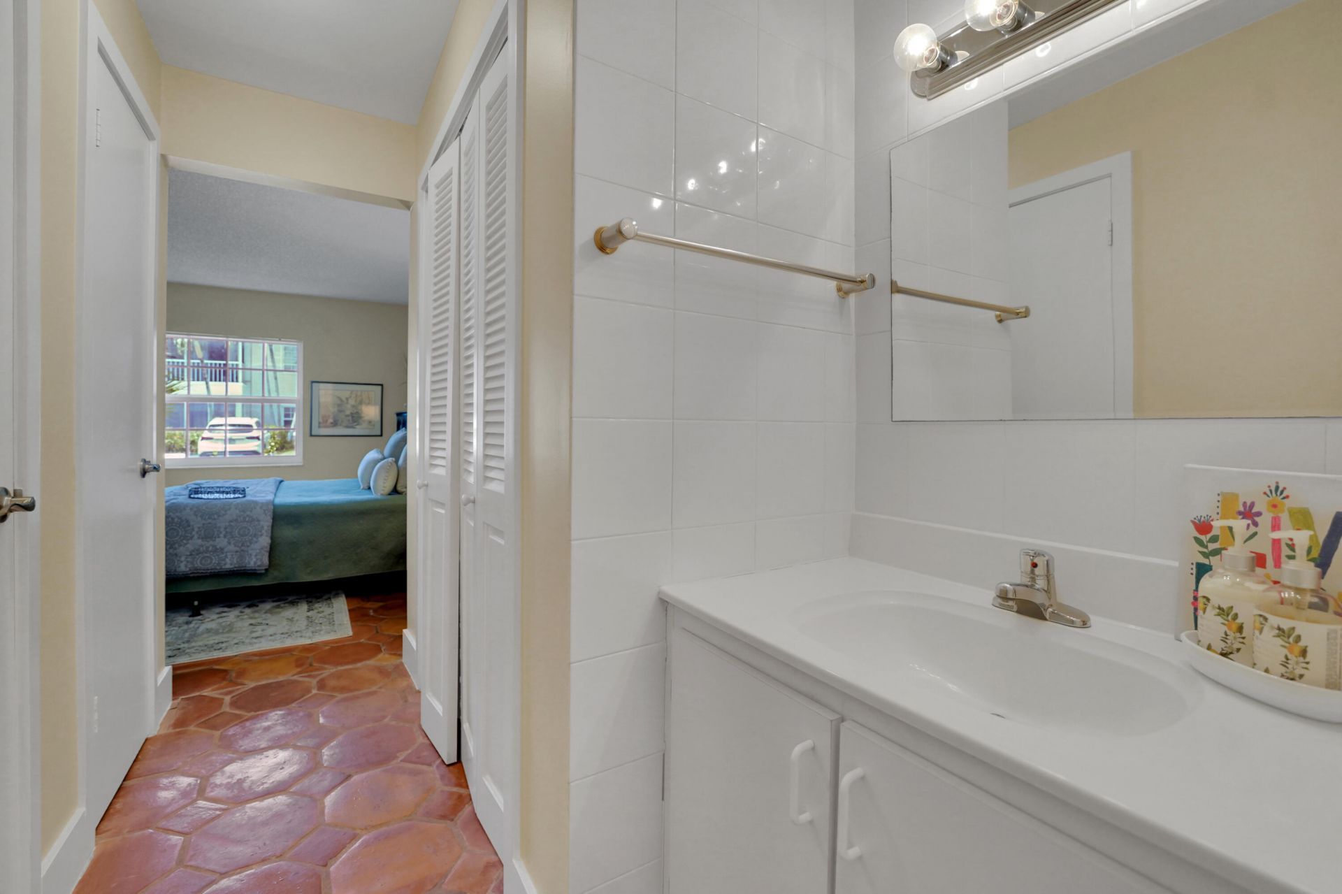 6473 Bay Club Drive, Unit 1, Fort Lauderdale, FL 33308 Photo