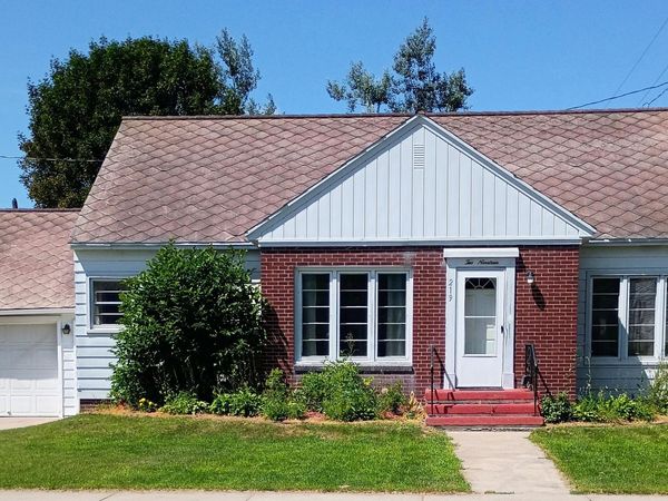 219 S 7th Avenue, Alpena, MI 49707