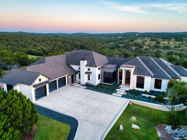 121 Greystone Pt, Boerne, TX 78006