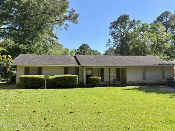 1551 Wood Glen Drive, Jackson, MS 39204