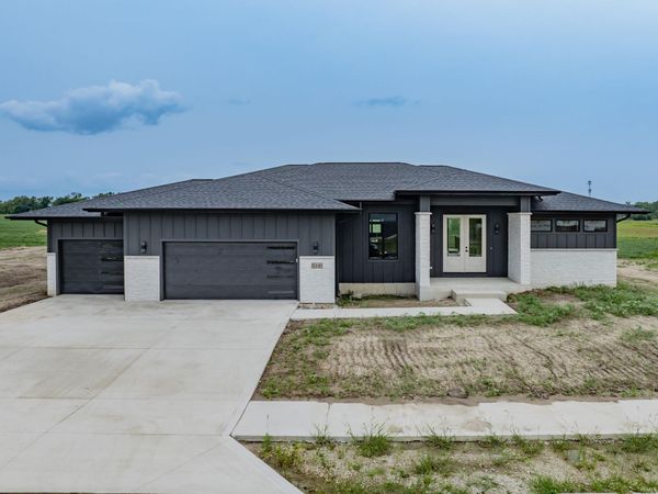 12440 Blue Jay Trail, Fort Wayne, IN 46814