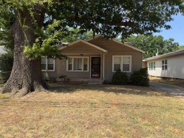 1104 S Pine Street, Stillwater, OK 00000