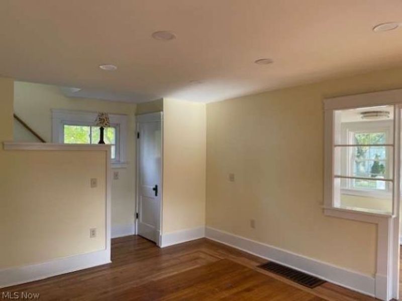 1396 Madison Avenue, Lorain, OH 44053 Photo 8