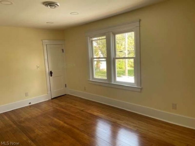 1396 Madison Avenue, Lorain, OH 44053 Photo 9
