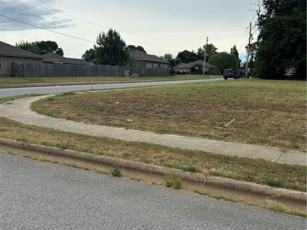 TBD Orglethorpe Street, Springdale, AR 72764