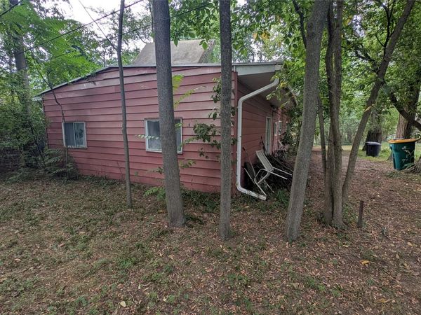 2945 Maganser Drive, Wixom, Mi 48393