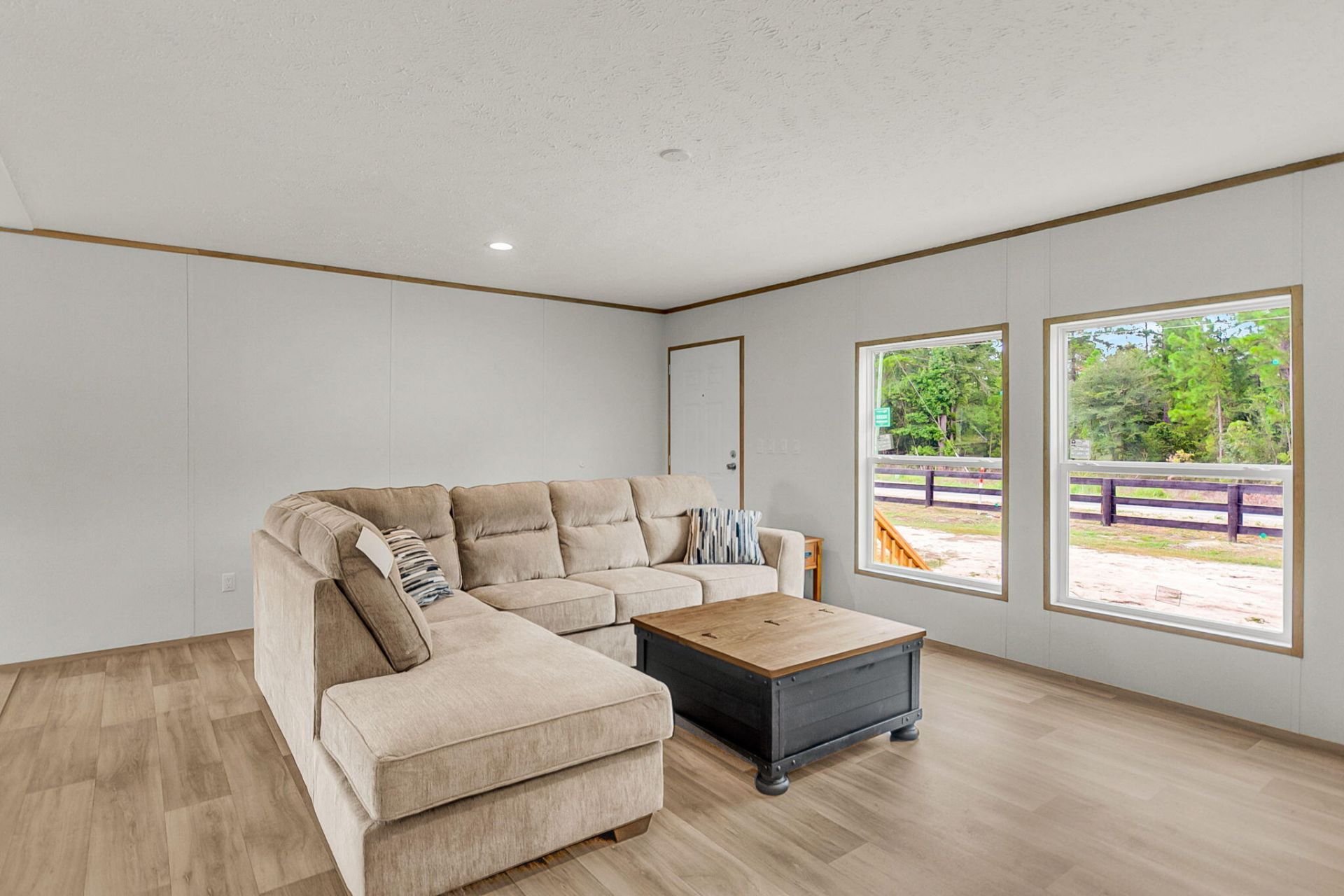 571 Sandridge Road Photo 13