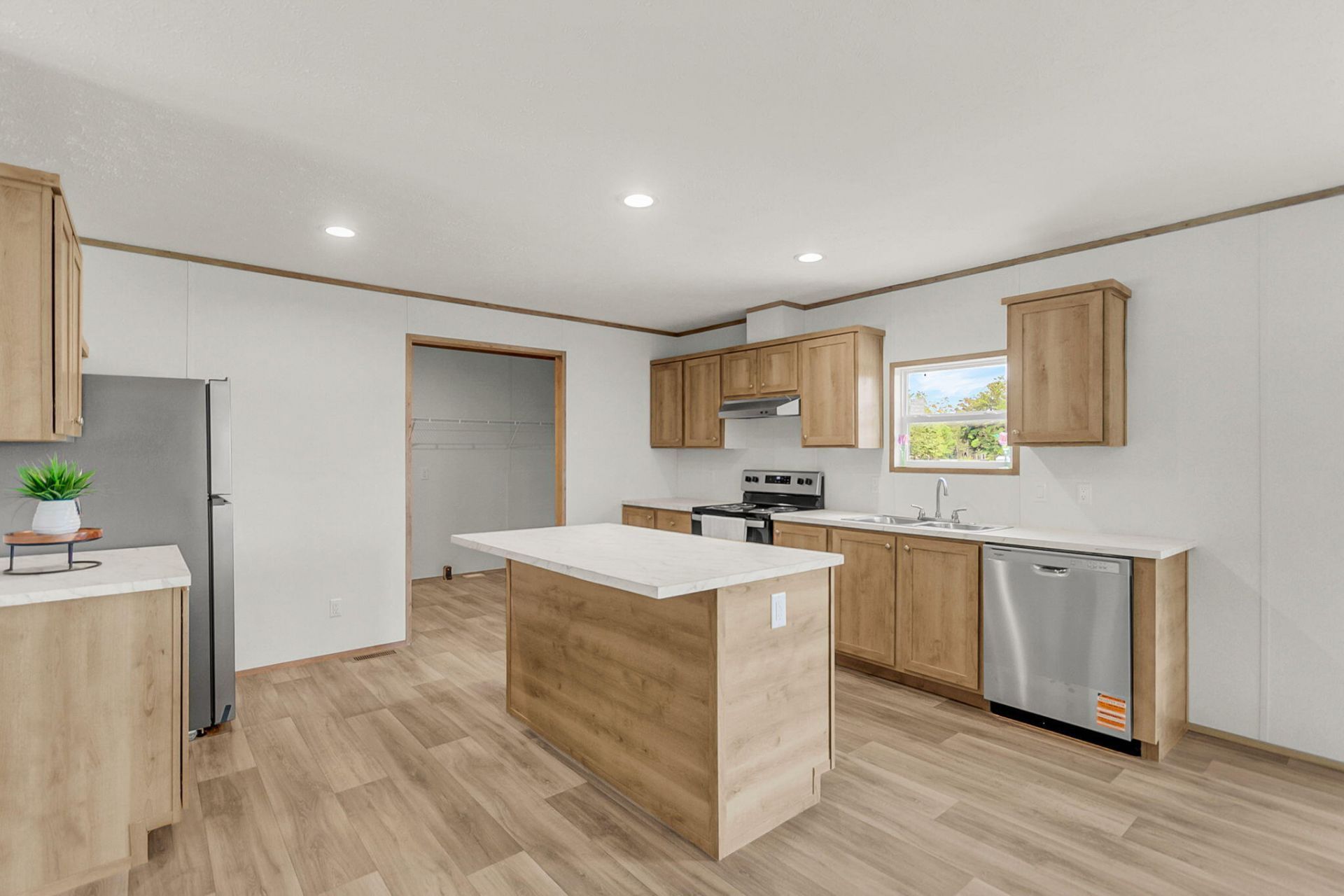 571 Sandridge Road Photo 18