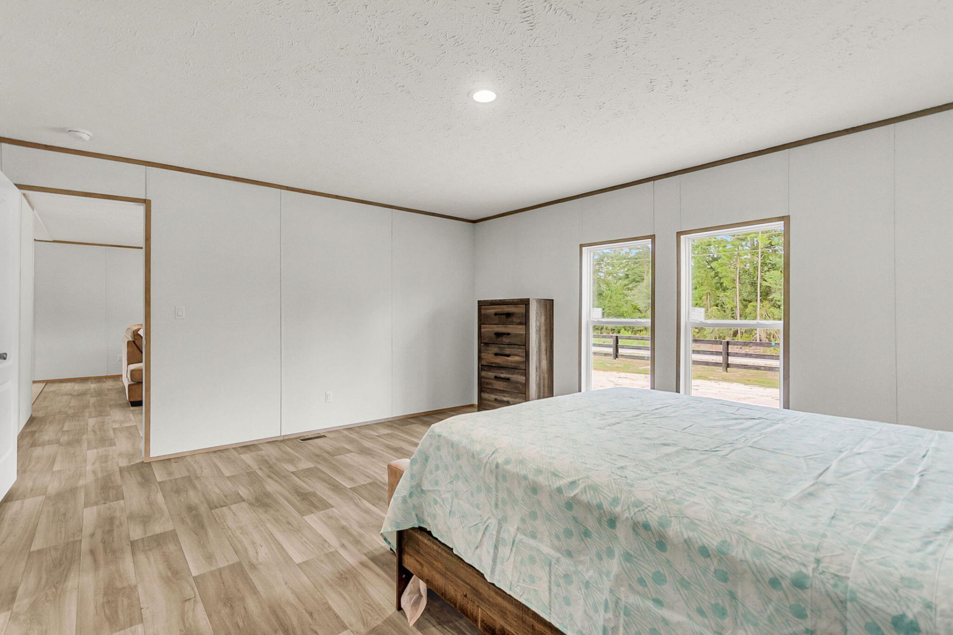 571 Sandridge Road Photo 32
