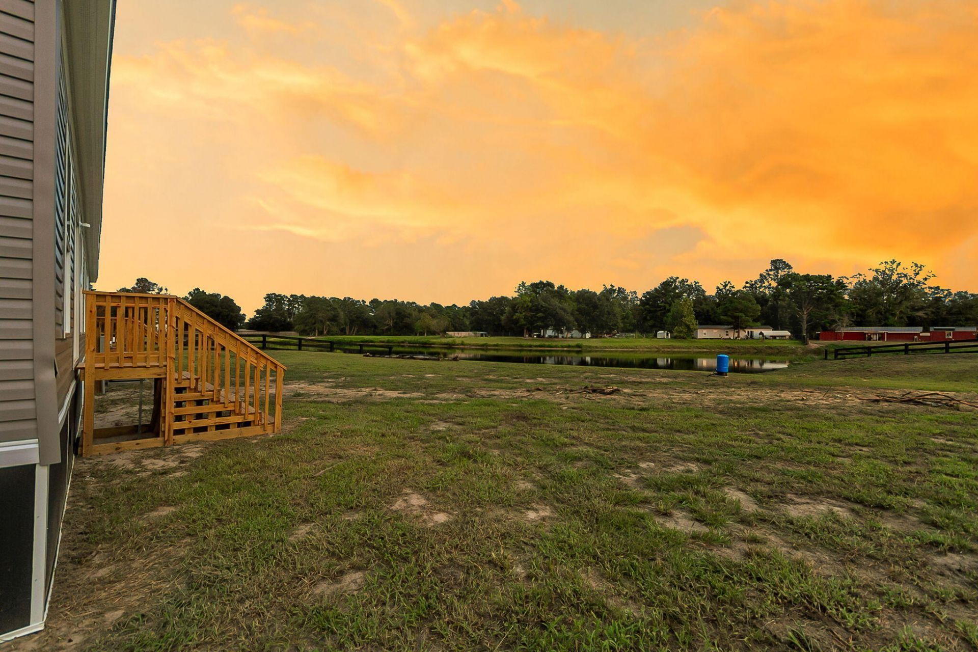 571 Sandridge Road Photo 4