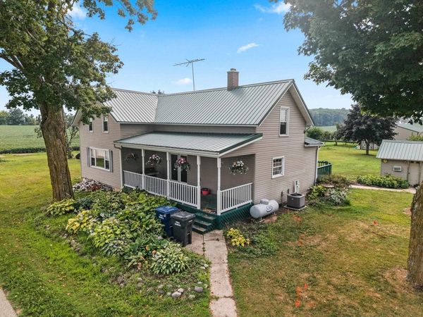 N5951 DIVISION ROAD, Cecil, WI 54111