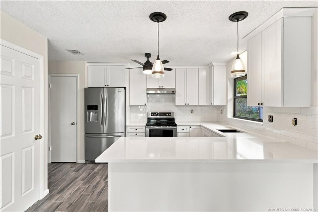 2101 SE Dolphin Road, Port Saint Lucie, FL 34952 Photo