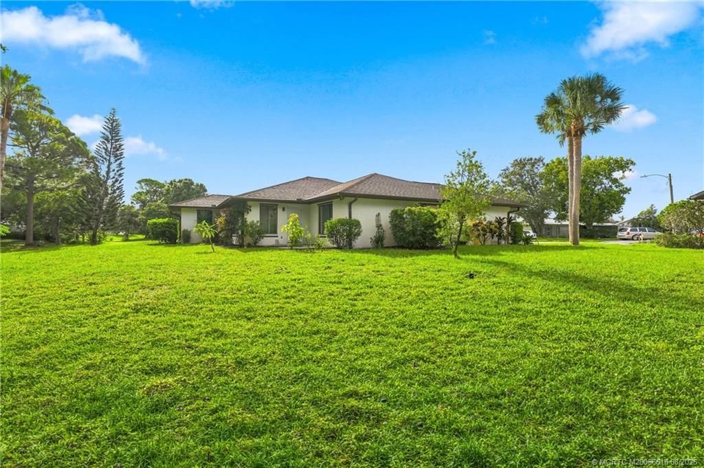 2101 SE Dolphin Road, Port Saint Lucie, FL 34952 Photo