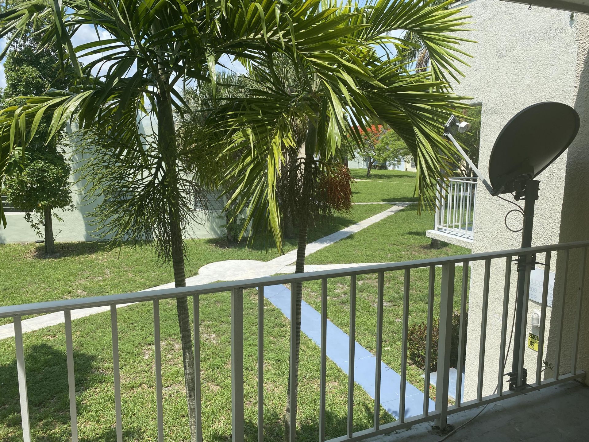 409 Executive Center Drive, Unit 211, West Palm Beach, FL 33401 Photo