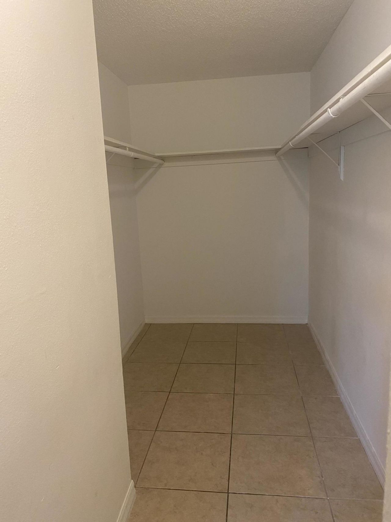 409 Executive Center Drive, Unit 211, West Palm Beach, FL 33401 Photo