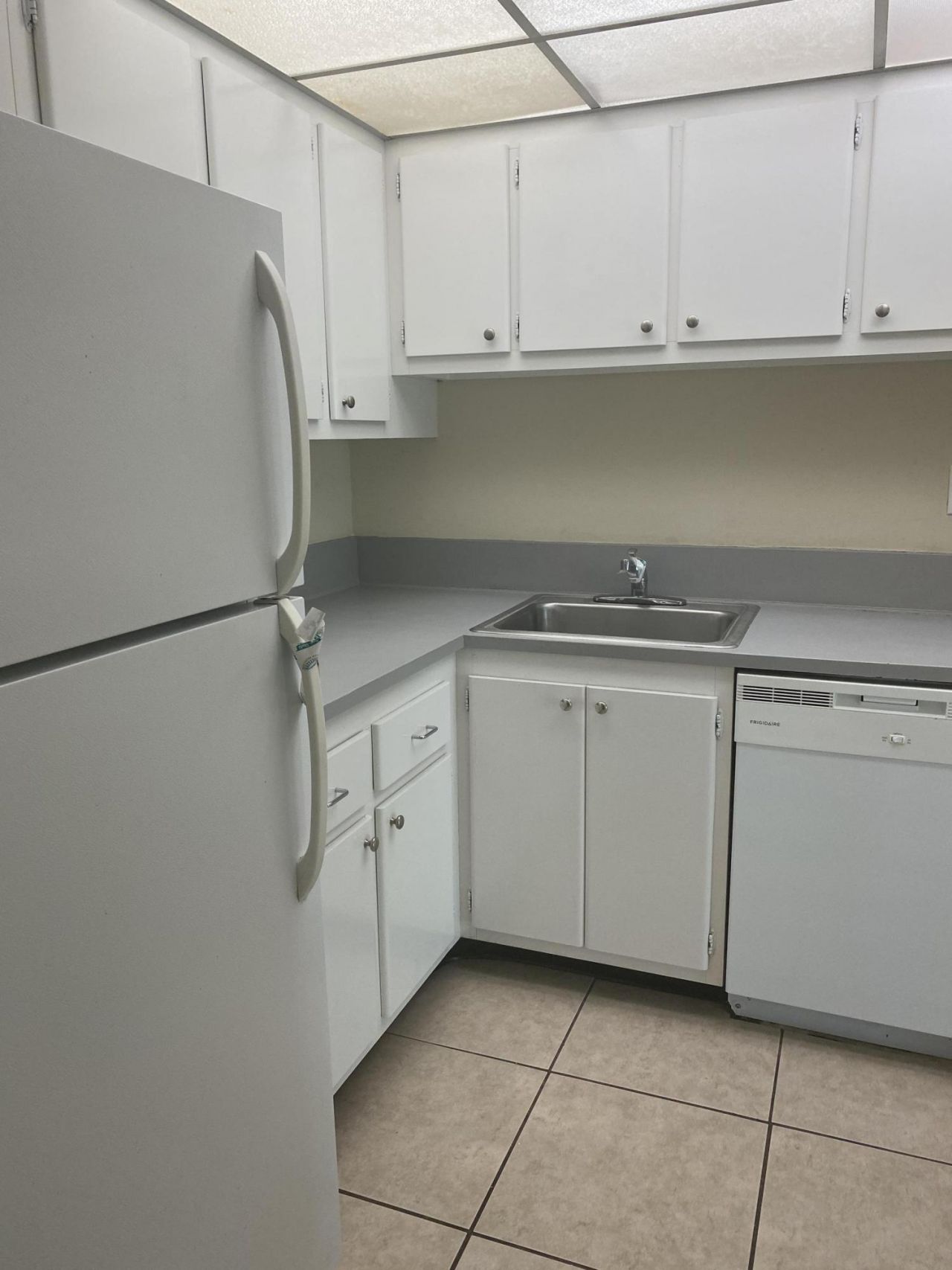 409 Executive Center Drive, Unit 211, West Palm Beach, FL 33401 Photo