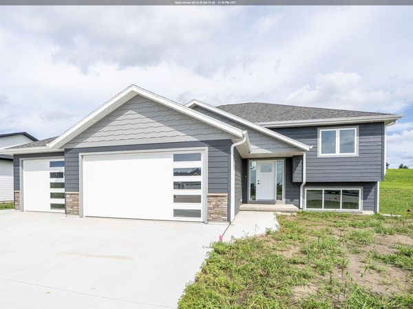 1912 2nd Ave SE, LeMars, IA 51031