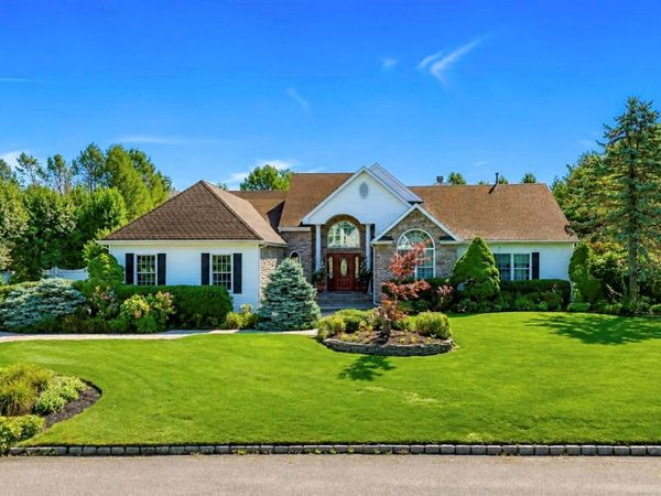 55 Casey Lane , Miller Place, NY 11766