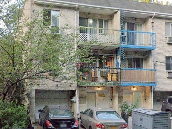 76-30 Grand Central Parkway , Forest Hills, NY 11375