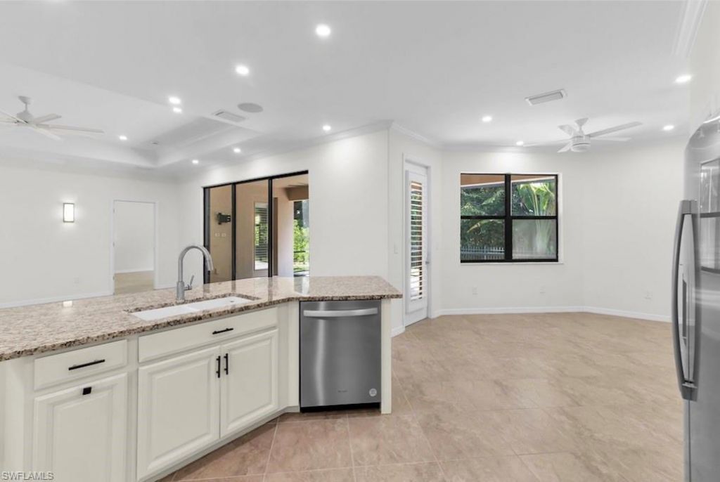 9357 Glenforest Dr, Naples, FL 34120 Photo
