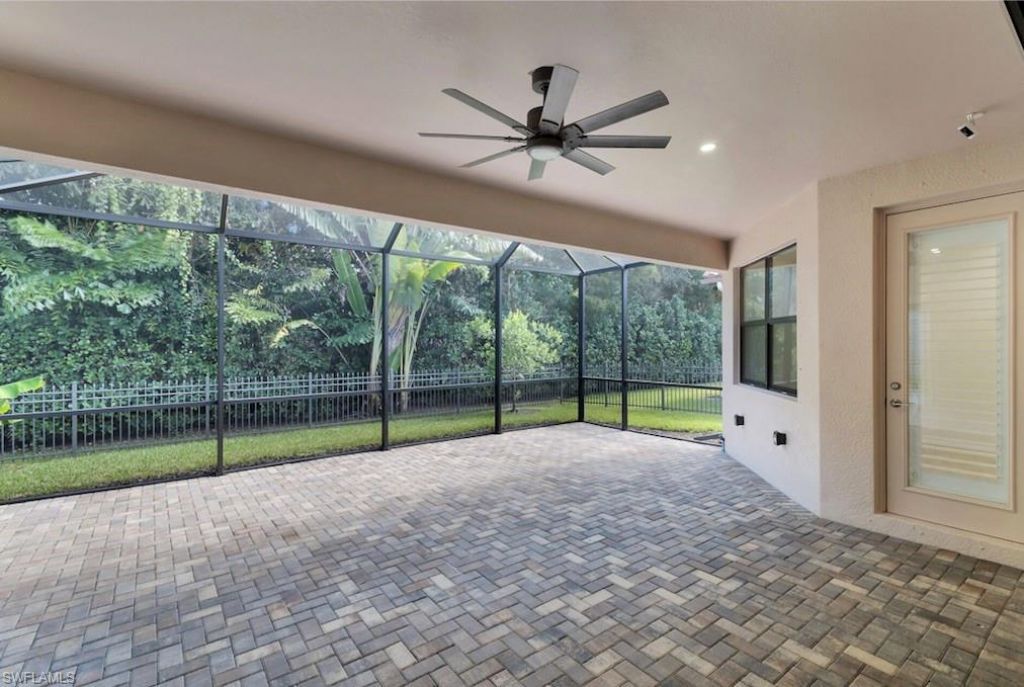 9357 Glenforest Dr, Naples, FL 34120 Photo
