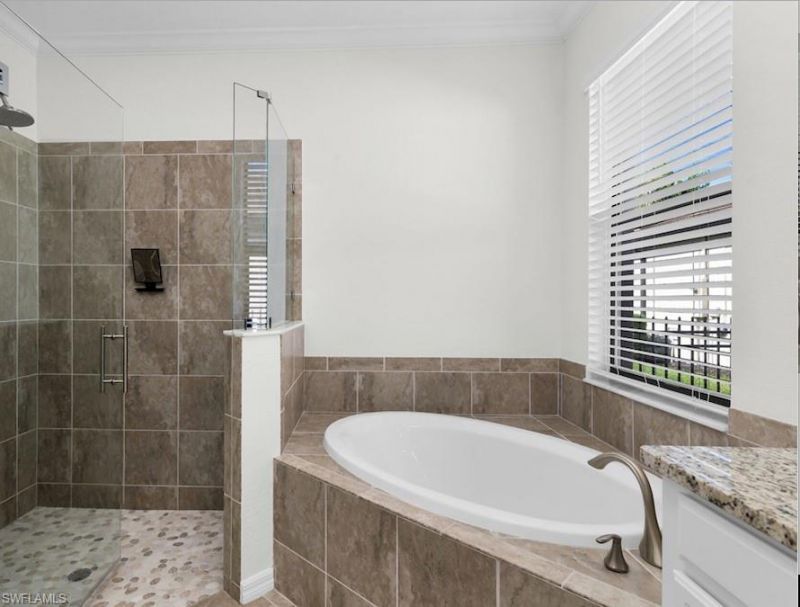 9357 Glenforest Dr, Naples, FL 34120 Photo